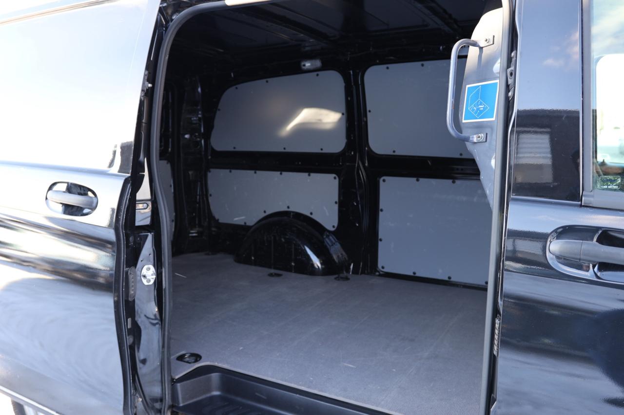 2020 Mercedes-Benz Metris Passenger Van B CAM/BLUETOOTH/POWER WINDOWS&MIRRORS/CRUISE CONTR Photo