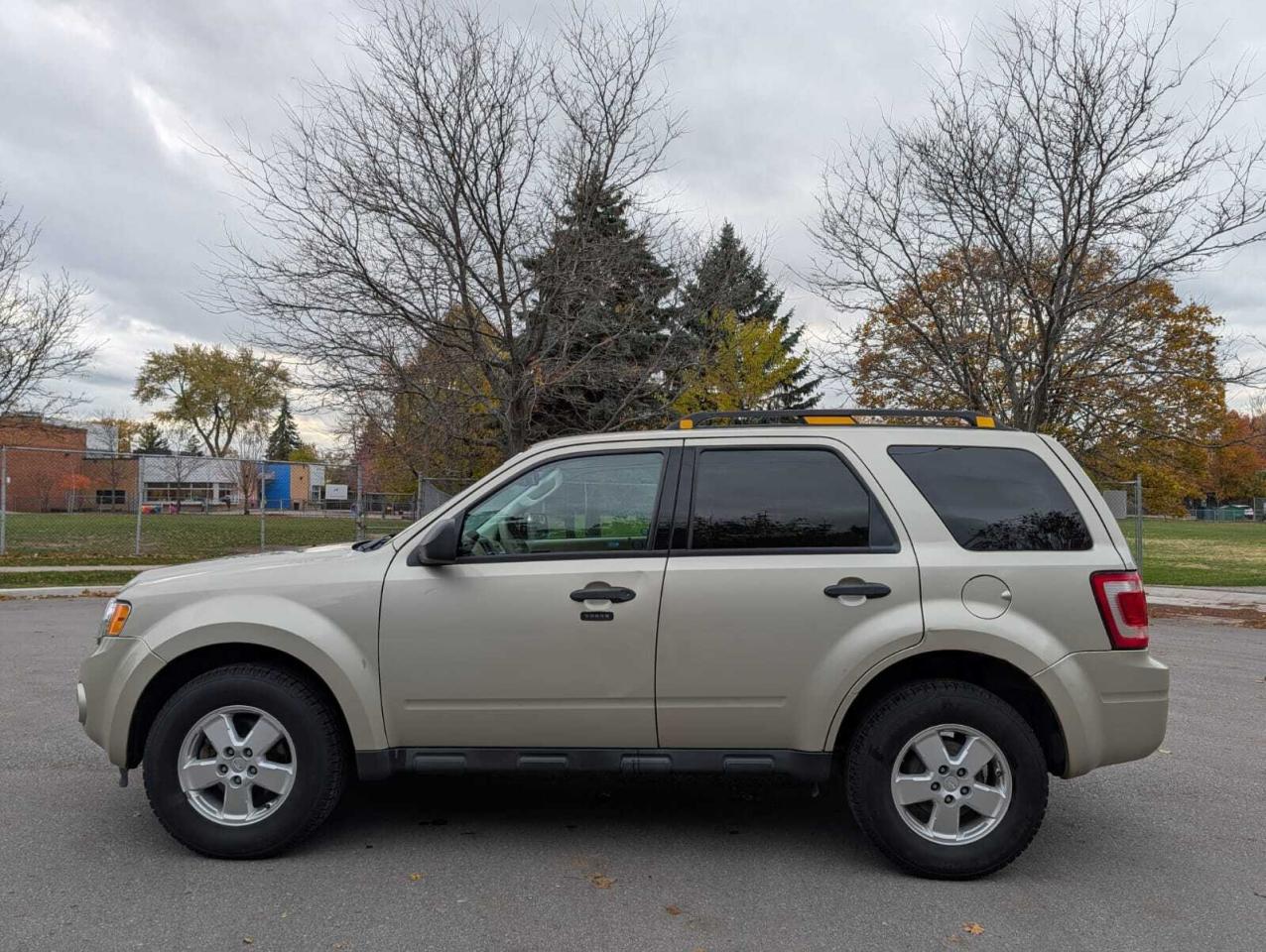 2012 Ford Escape FWD 4dr XLT Accident Free One Owner Photo