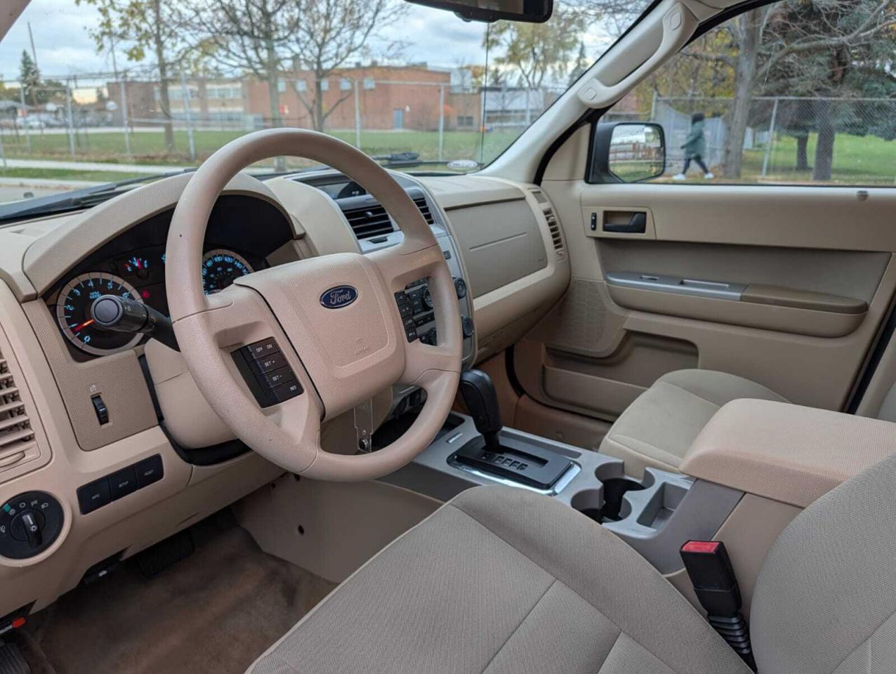 2012 Ford Escape FWD 4dr XLT Accident Free One Owner Photo