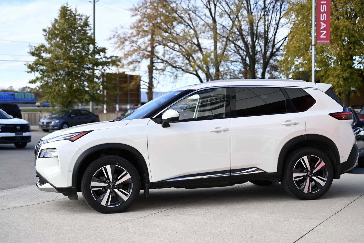 2023 Nissan Rogue Platinum Photo3