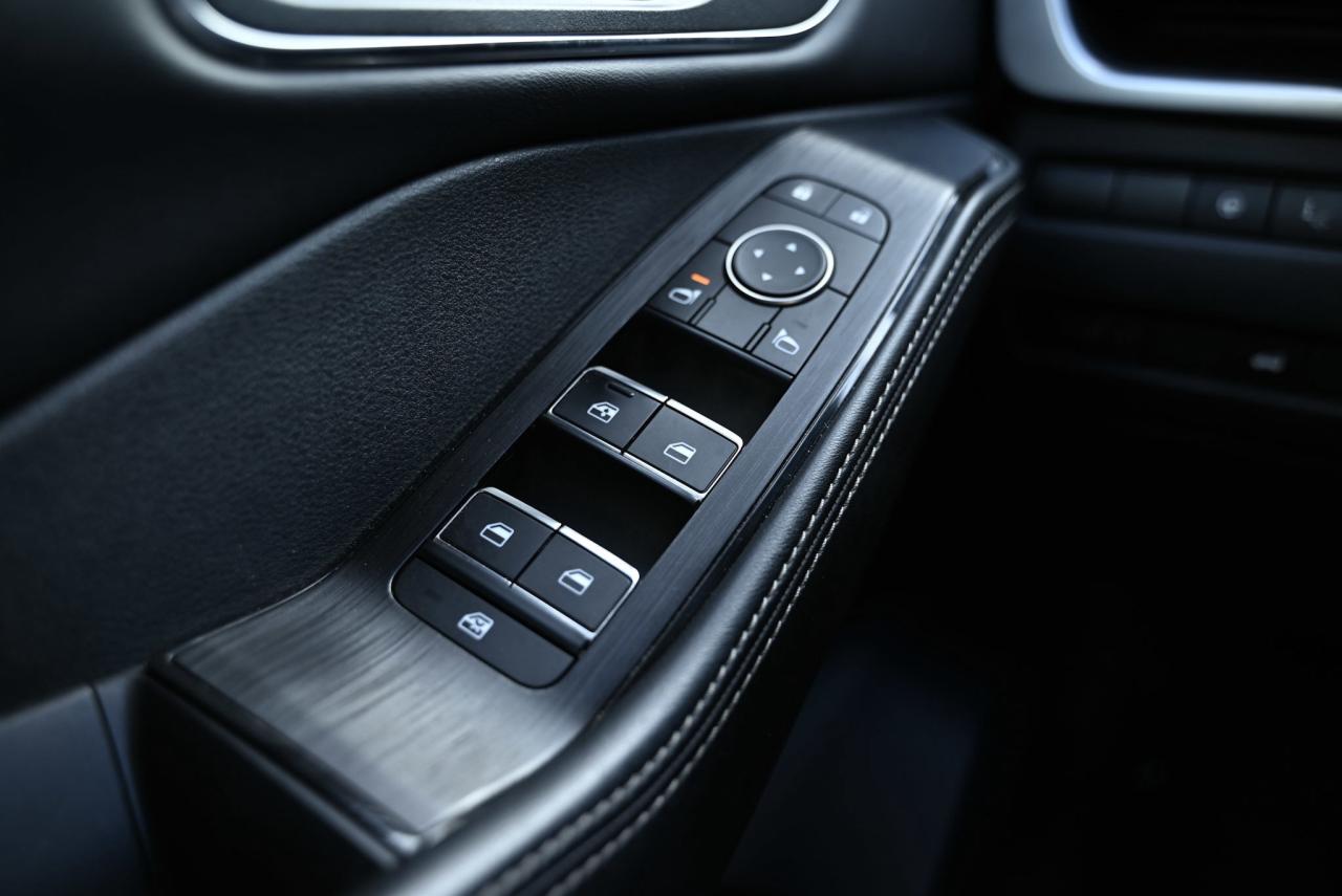 2023 Nissan Rogue Platinum Photo