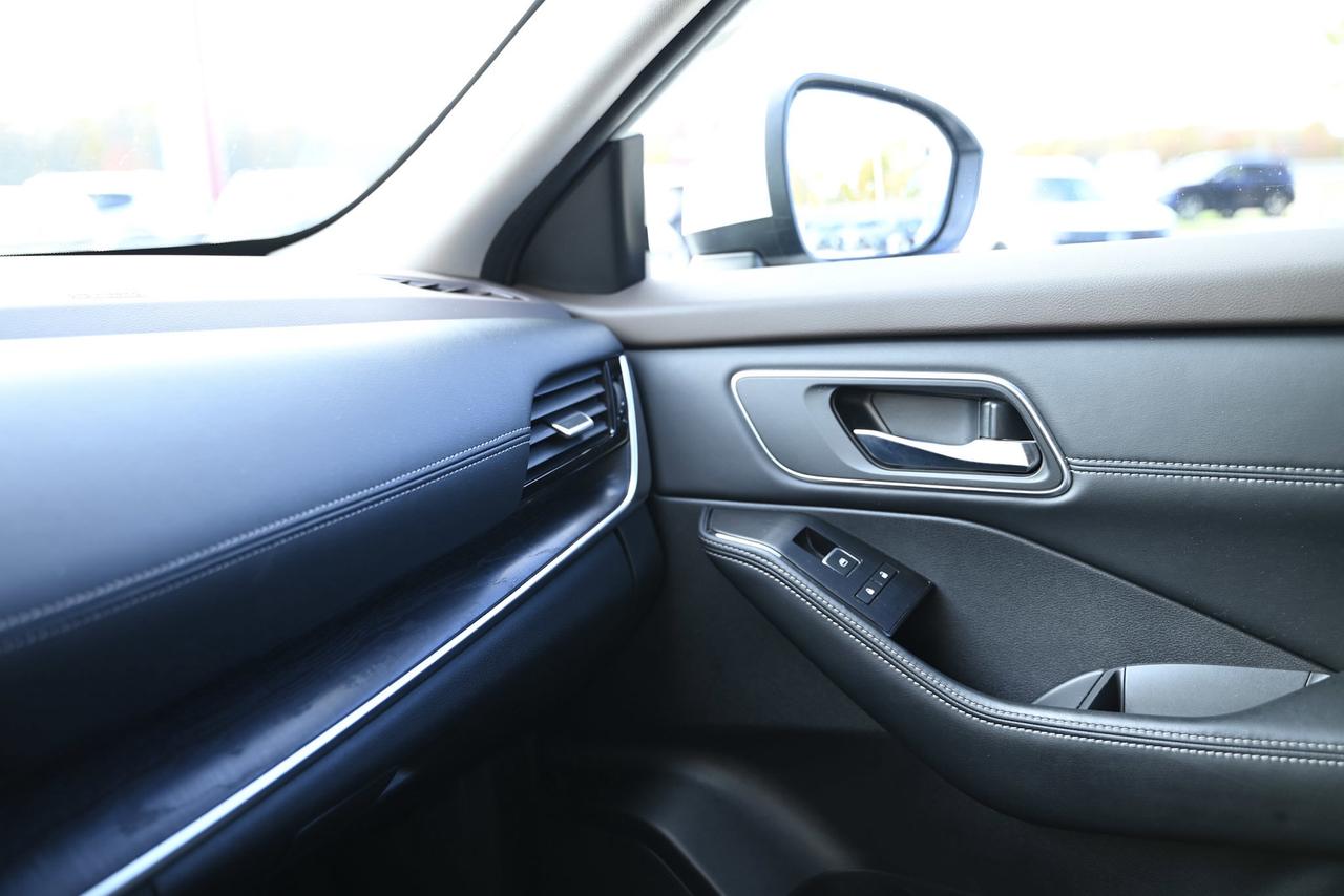 2023 Nissan Rogue Platinum/ AWD/ 360 Camera/ Pano Sunroof/ Fully loa Photo