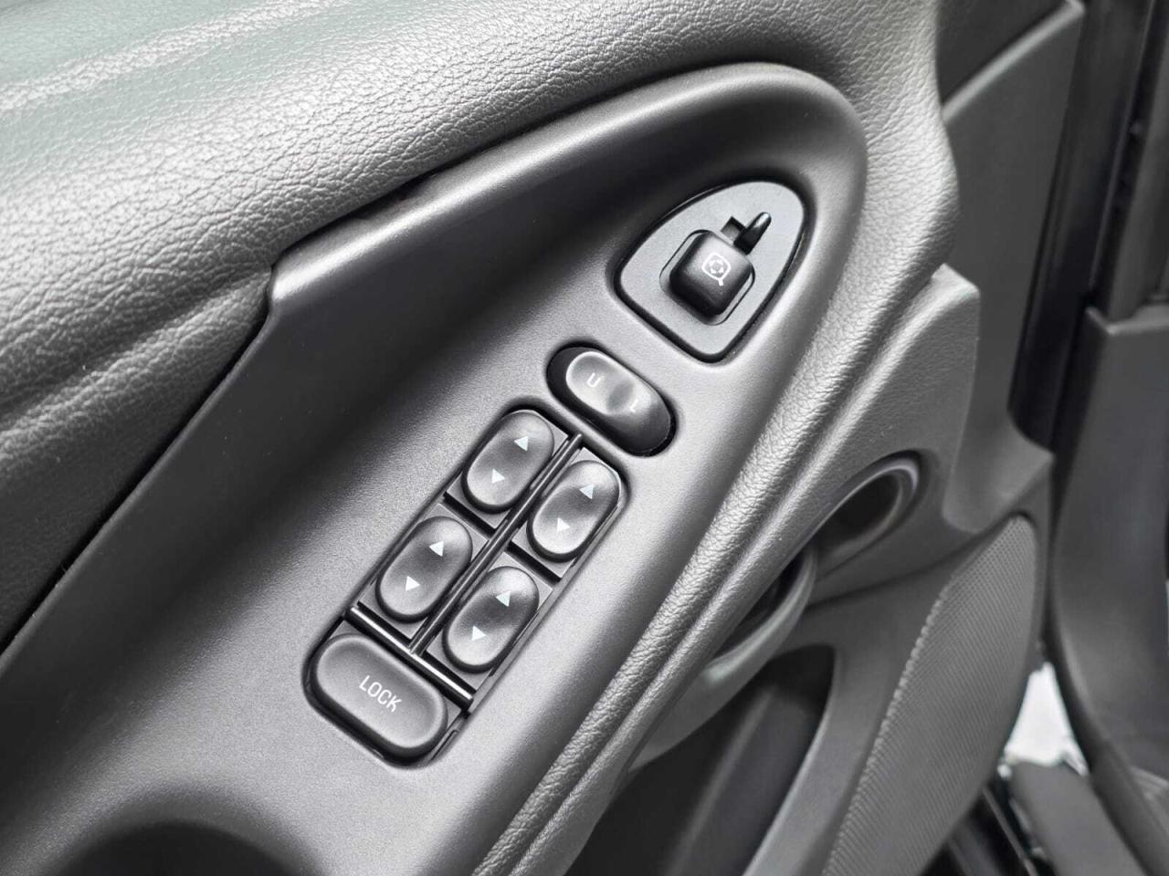 2004 Ford Mustang 2dr Convertible SVT Cobra Photo