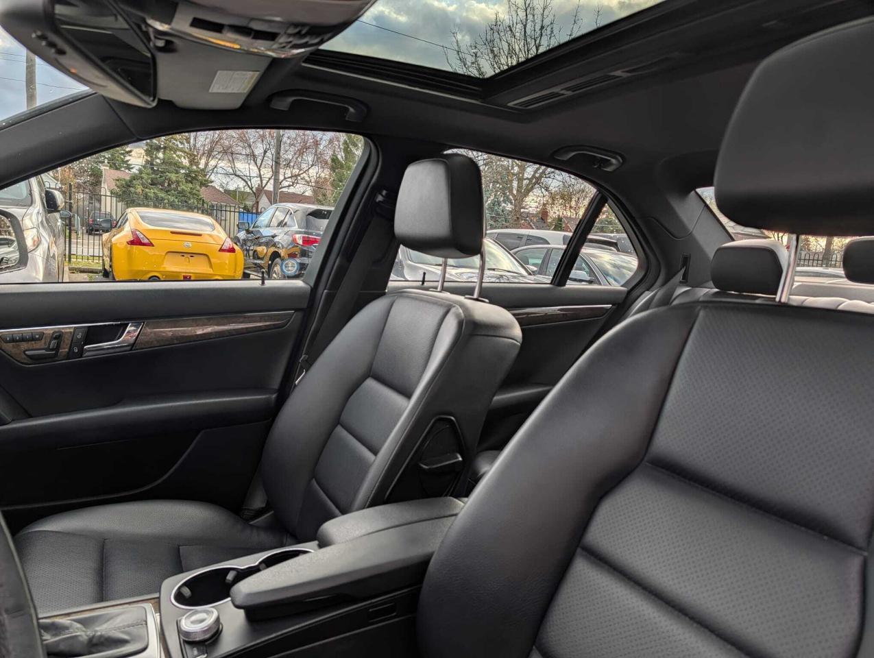 2008 Mercedes-Benz C-Class 4dr Sdn 3.0L 4MATIC Photo