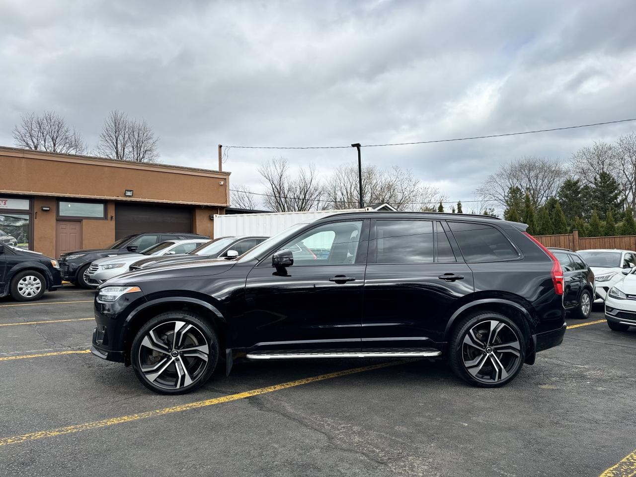 2021 Volvo XC90 T6 AWD R-Design 7-Seater Photo