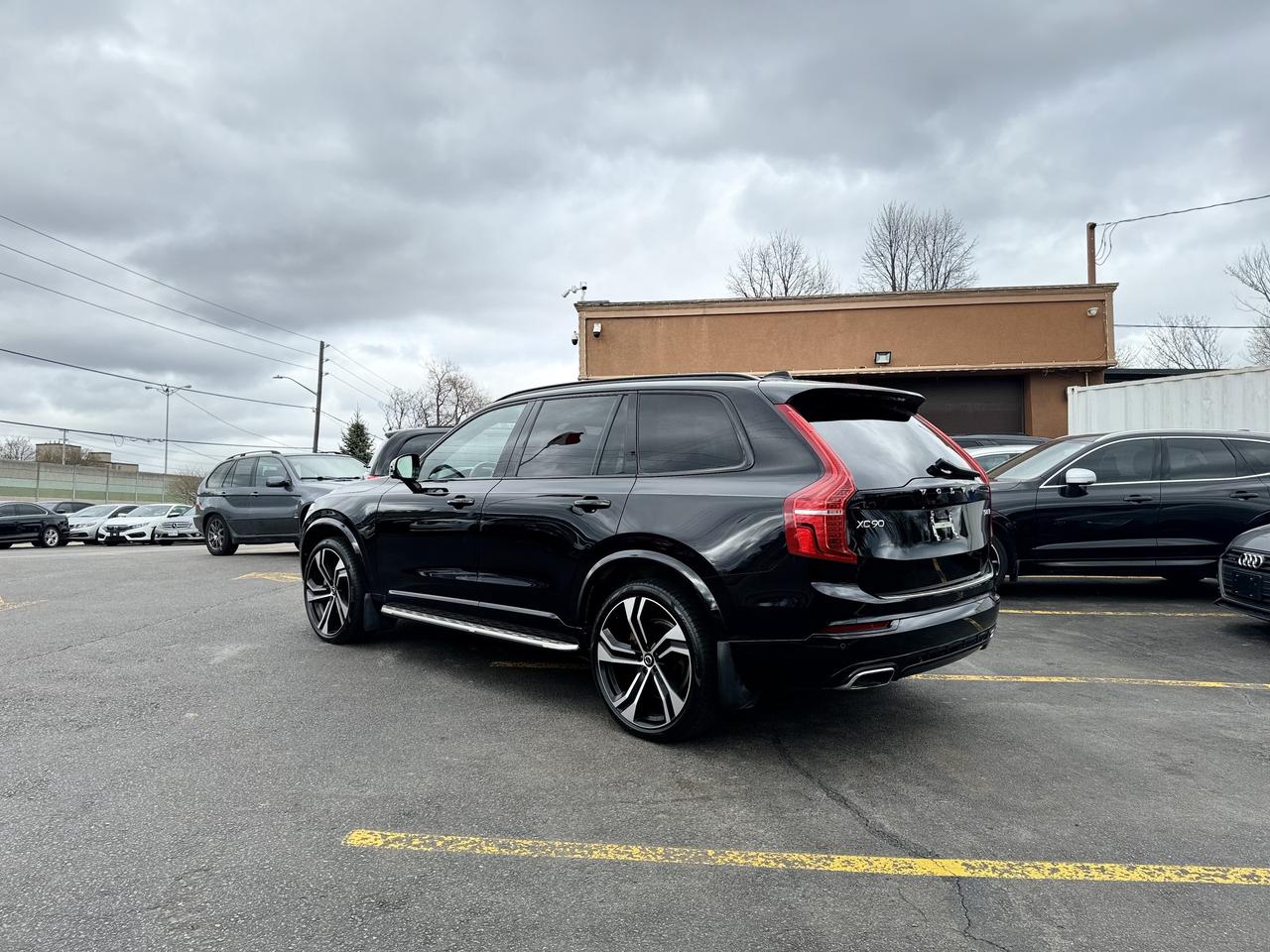 2021 Volvo XC90 T6 AWD R-Design 7-Seater Photo
