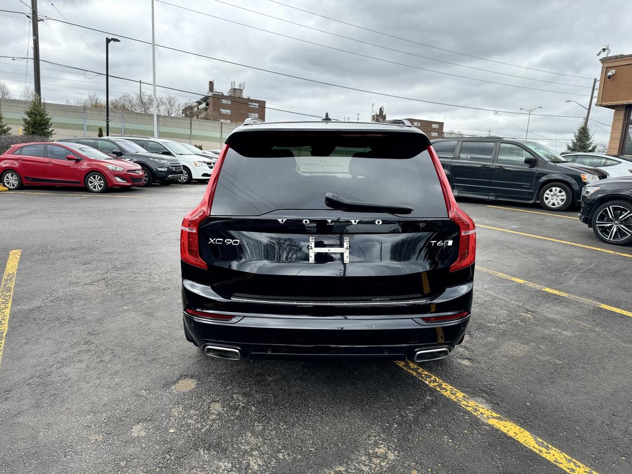 2021 Volvo XC90 T6 AWD R-Design 7-Seater Photo