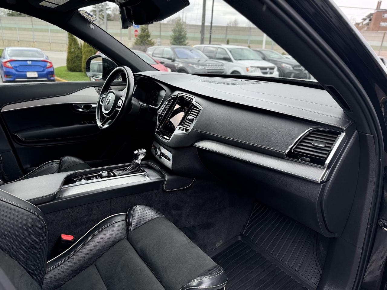 2021 Volvo XC90 T6 AWD R-Design 7-Seater Photo