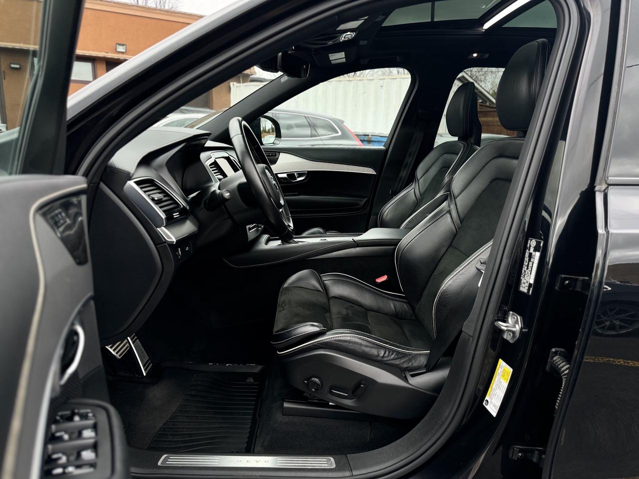 2021 Volvo XC90 T6 AWD R-Design 7-Seater Photo