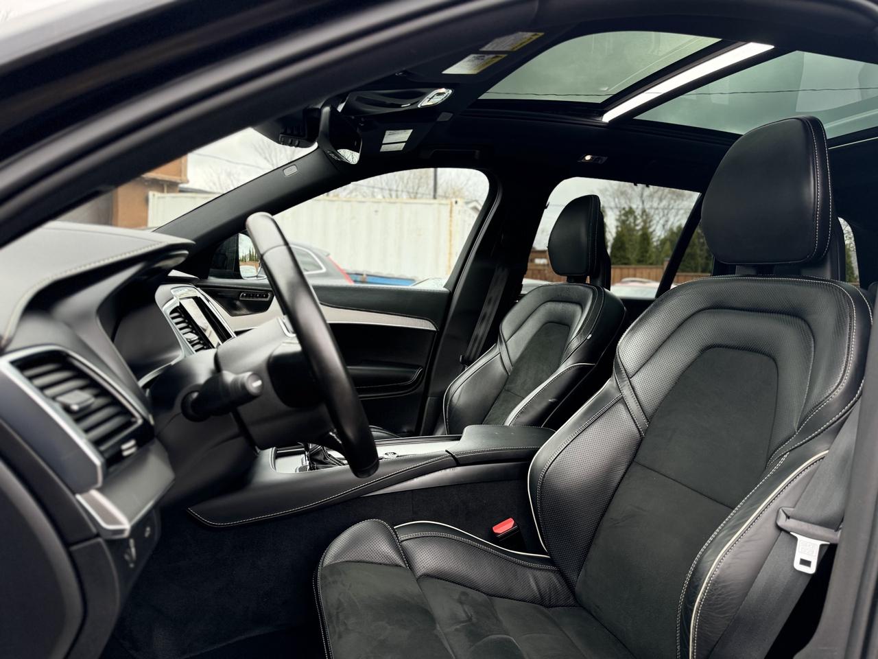 2021 Volvo XC90 T6 AWD R-Design 7-Seater Photo