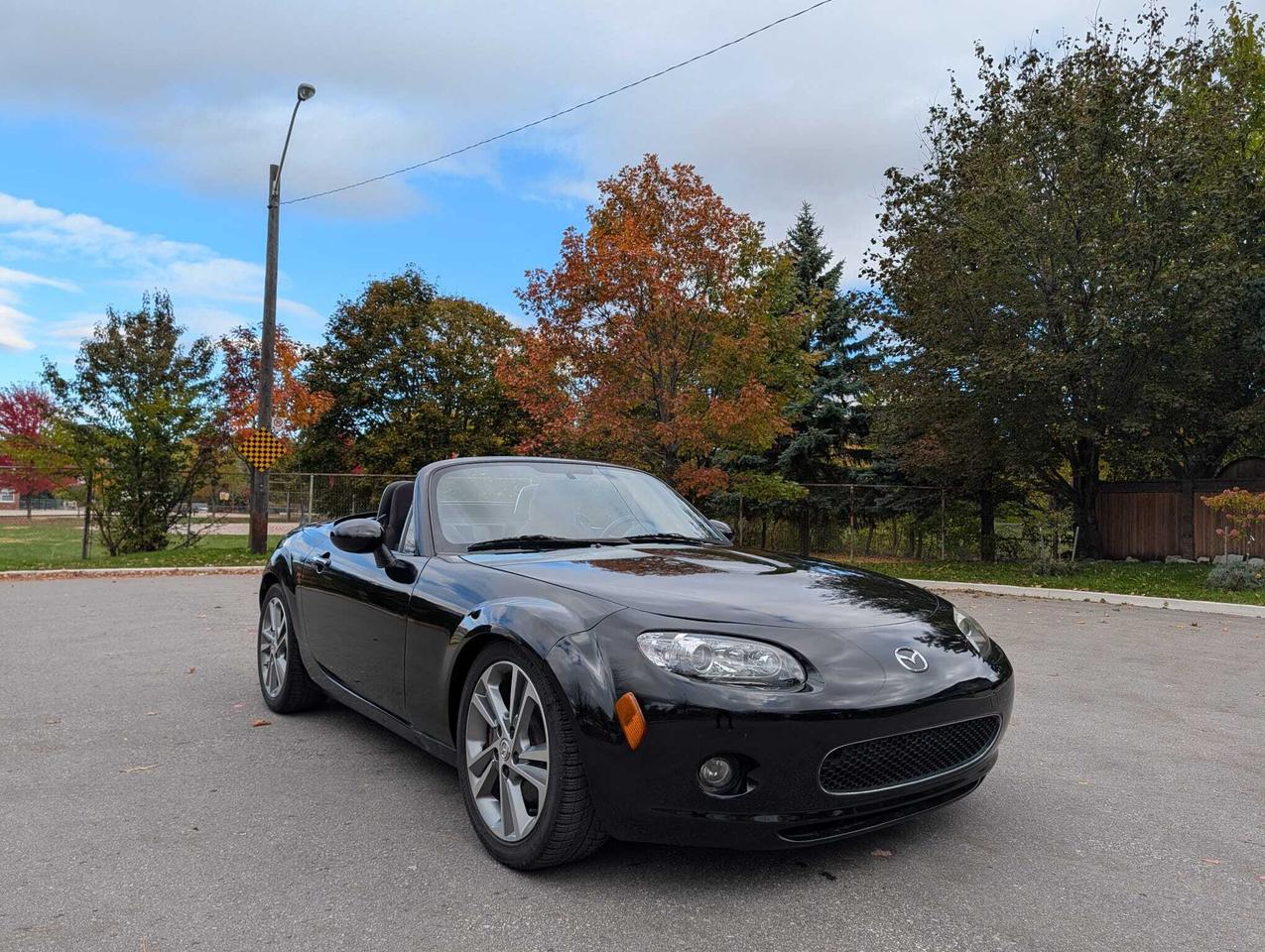 2008 Mazda MX-5 2dr Conv Man Hard Top Convertible Photo2