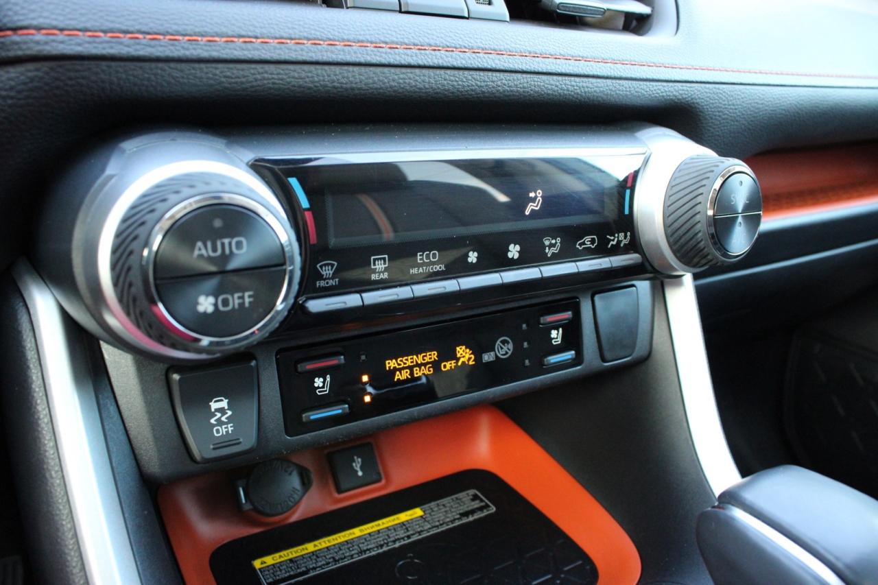 2020 Toyota RAV4 Trail AWD   No Accident   Clean Carfax Photo