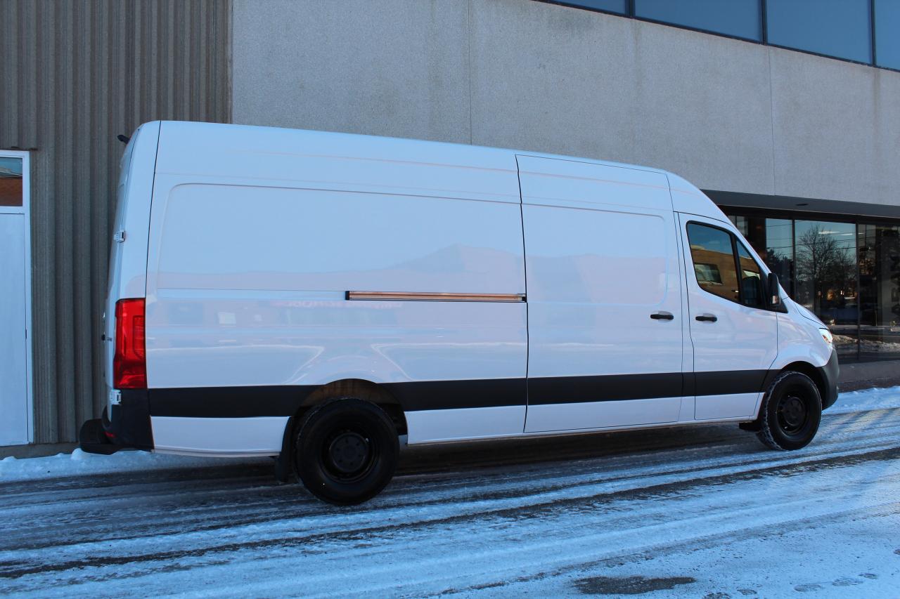 2021 Mercedes-Benz Sprinter Cargo Van 170" - "FULL SIZE" - "DIESEL" - "3 SEATER" Photo