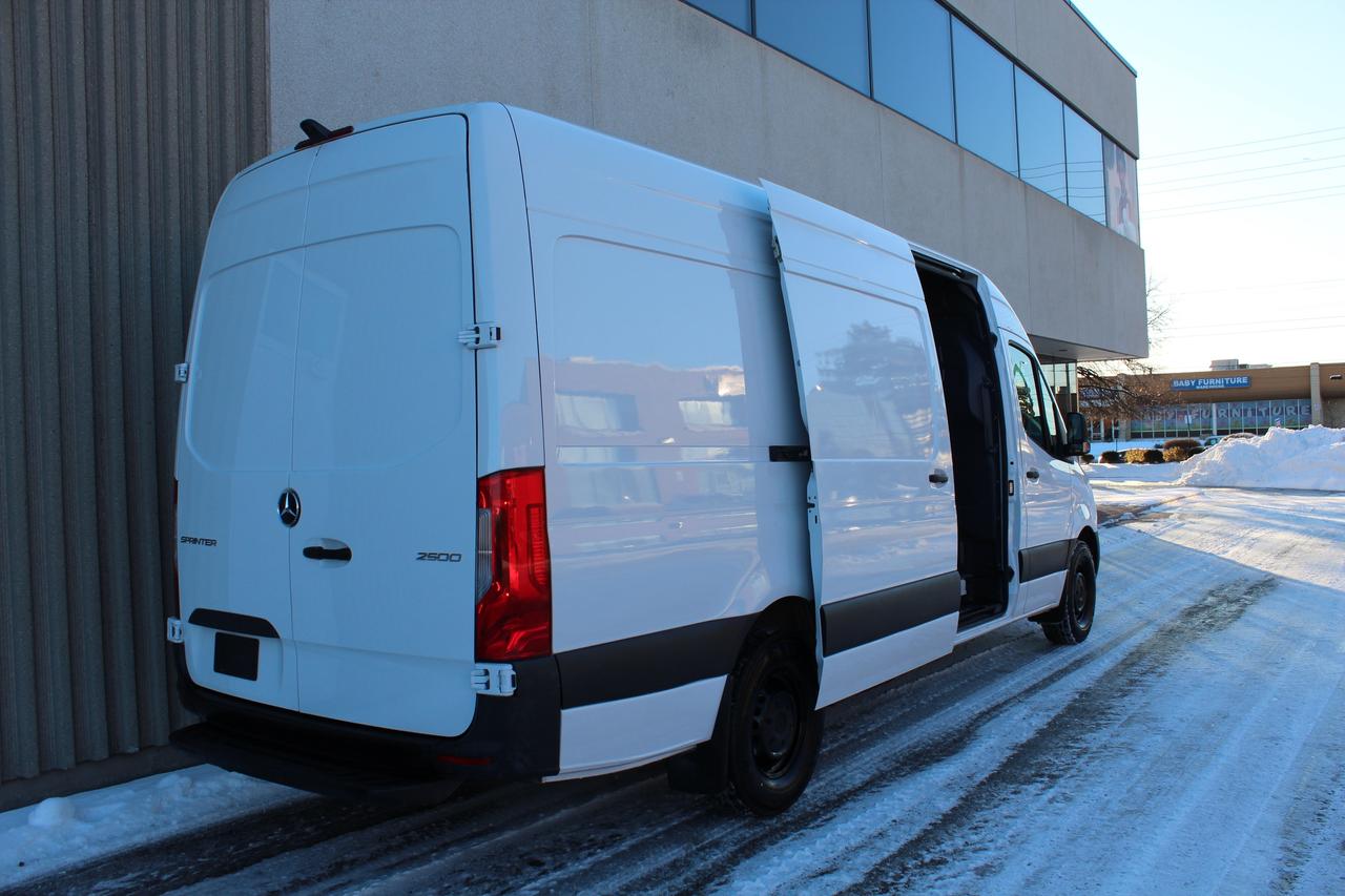 2021 Mercedes-Benz Sprinter Cargo Van 170" - "FULL SIZE" - "DIESEL" - "3 SEATER" Photo