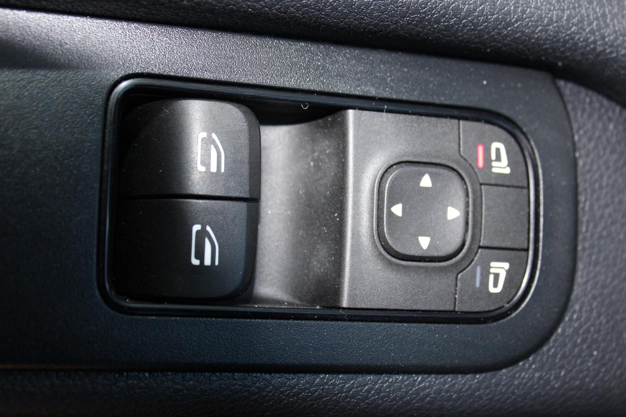 2021 Mercedes-Benz Sprinter Cargo Van 170" - "FULL SIZE" - "DIESEL" - "3 SEATER" Photo