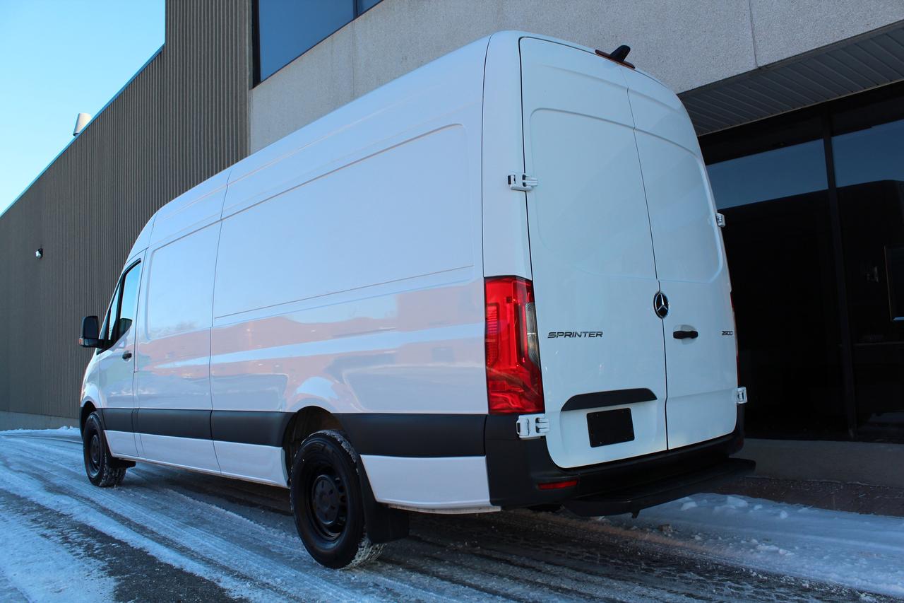 2021 Mercedes-Benz Sprinter Cargo Van 170" - "FULL SIZE" - "DIESEL" - "3 SEATER" Photo