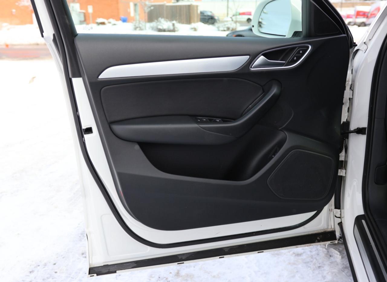 2017 Audi Q3 TECHNIK-AWD/NAV/PANOROOF/B CAM/P SENSORS/KEYLESS/P Photo