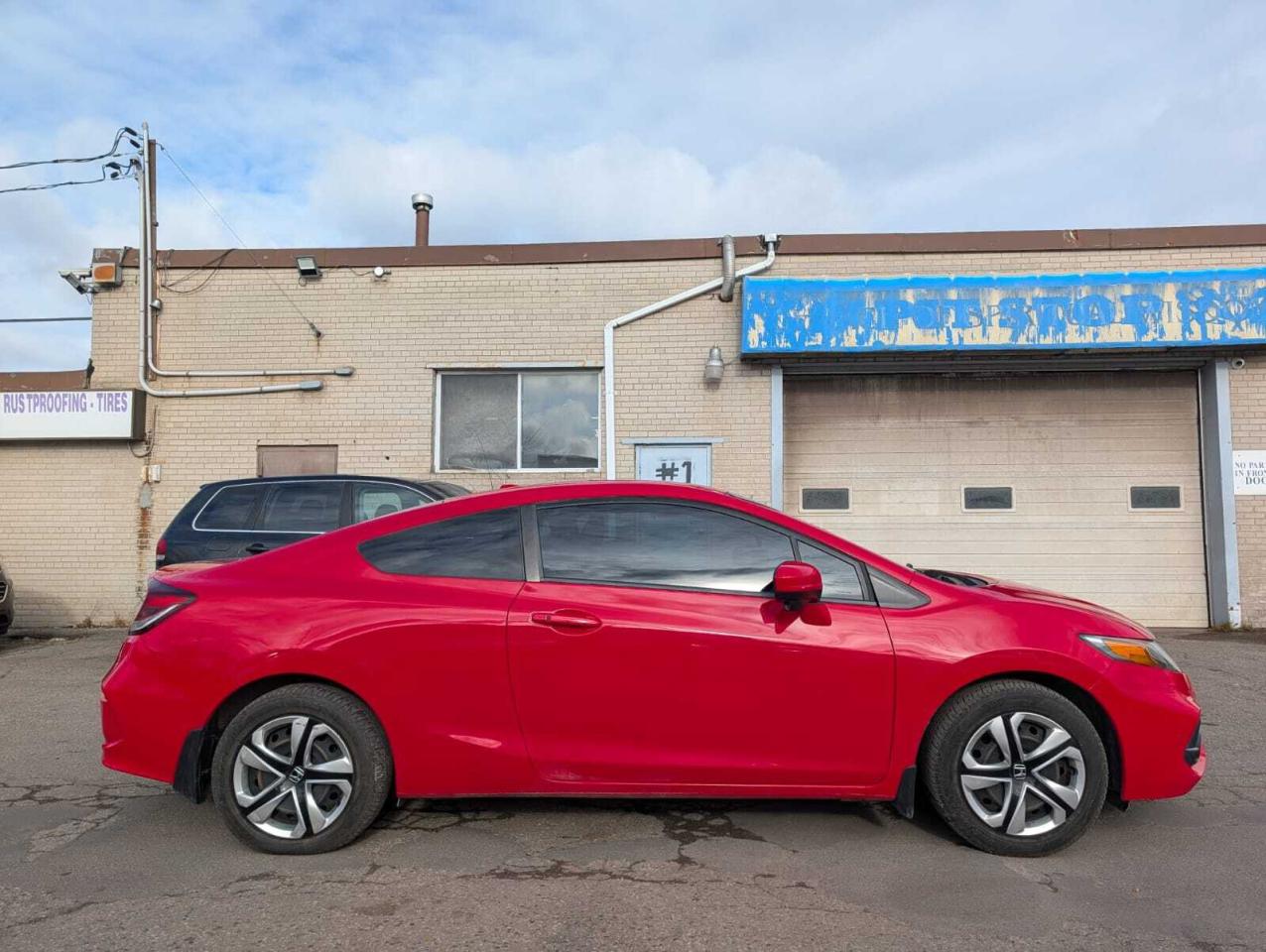 2014 Honda Civic Coupe 2dr CVT EX-L • Well Maintained Photo3