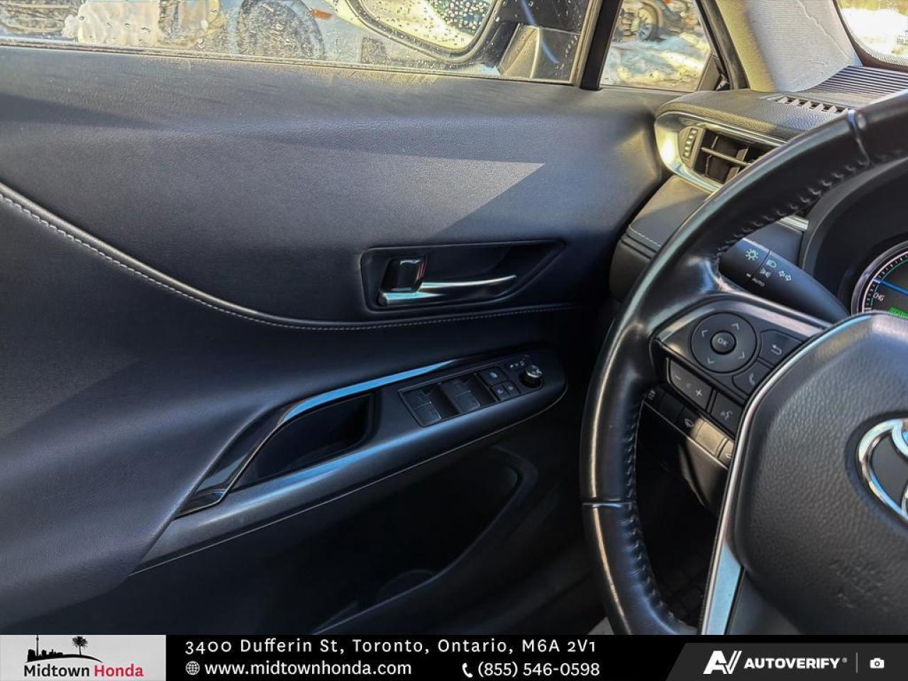 2022 Toyota Venza CLEAN CARFAX   HYBRID   AWD Photo