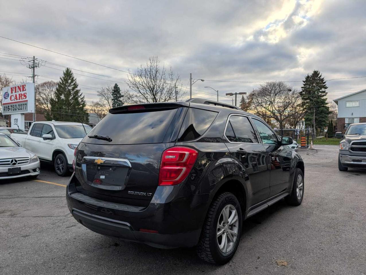 2016 Chevrolet Equinox FWD 4dr LT Accident Free Photo4