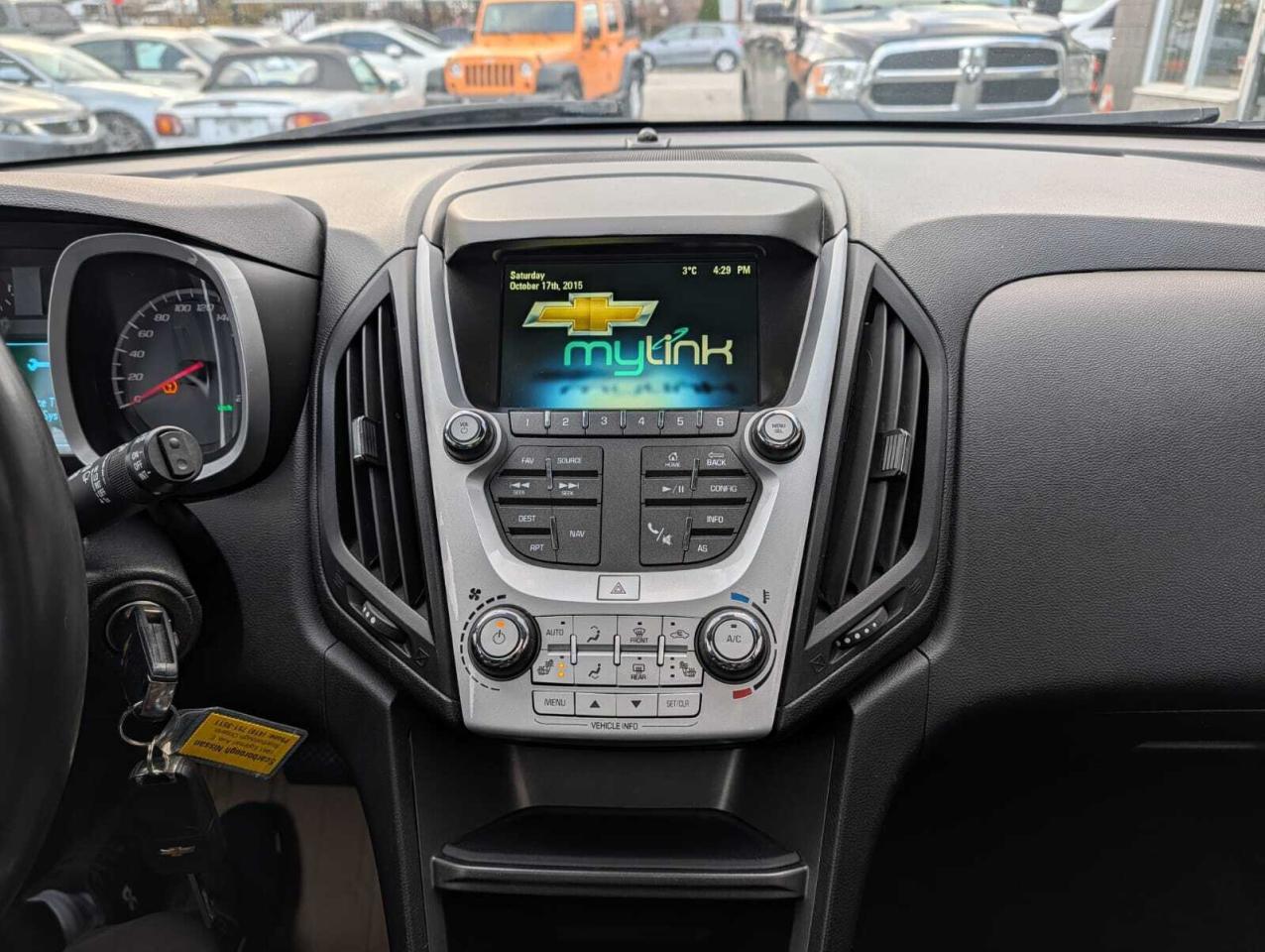 2016 Chevrolet Equinox FWD 4dr LT Accident Free Photo