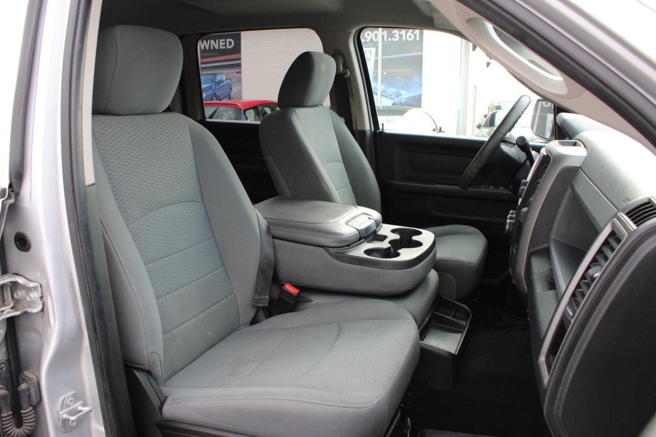 2018 RAM 1500 Tradesman Crew Cab 4WD 5.7L HEMI NO ACCIDENT SAFET Photo