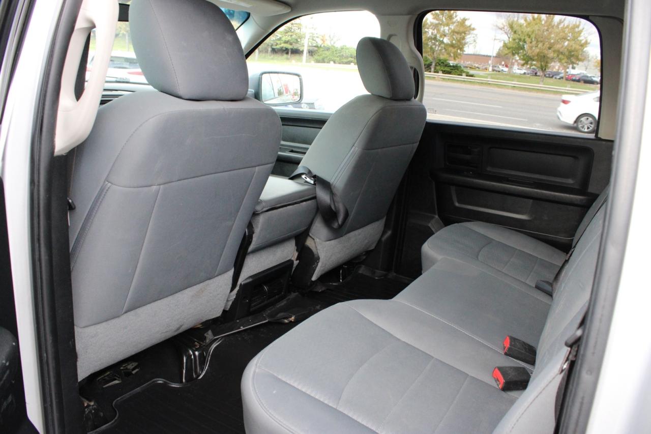 2018 RAM 1500 Tradesman Crew Cab 4WD 5.7L HEMI NO ACCIDENT SAFET Photo