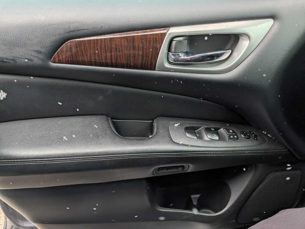 2014 Nissan Pathfinder 4WD 4dr S • Accident Free Photo