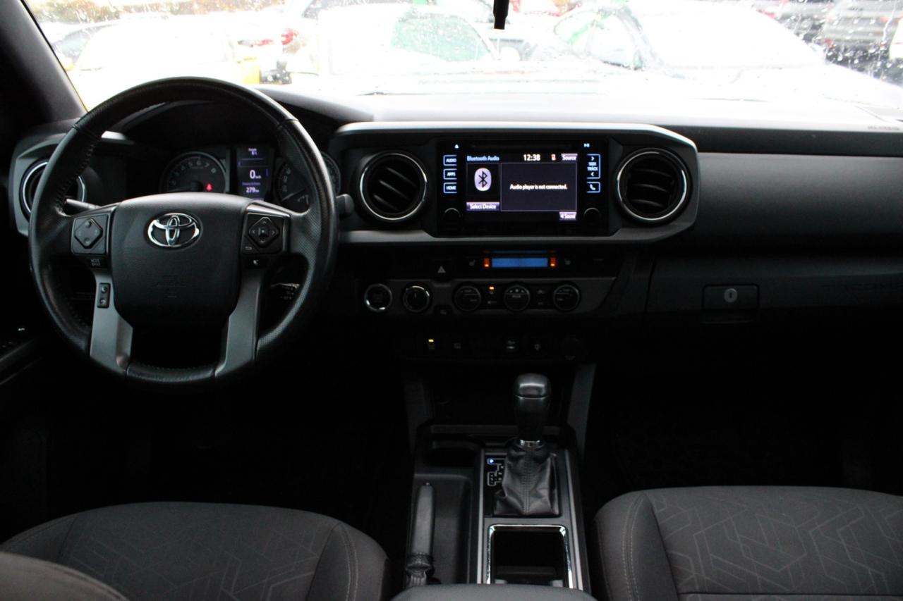 2017 Toyota Tacoma SR5 TRD Sport 4WD   No Accident   Certified   Sunr Photo