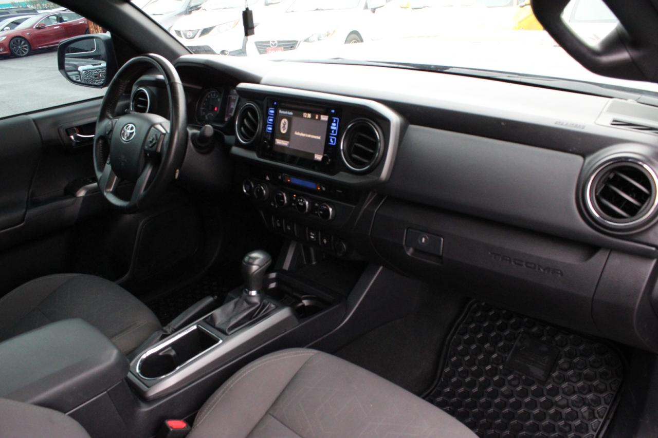 2017 Toyota Tacoma SR5 TRD Sport 4WD   No Accident   Certified   Sunr Photo