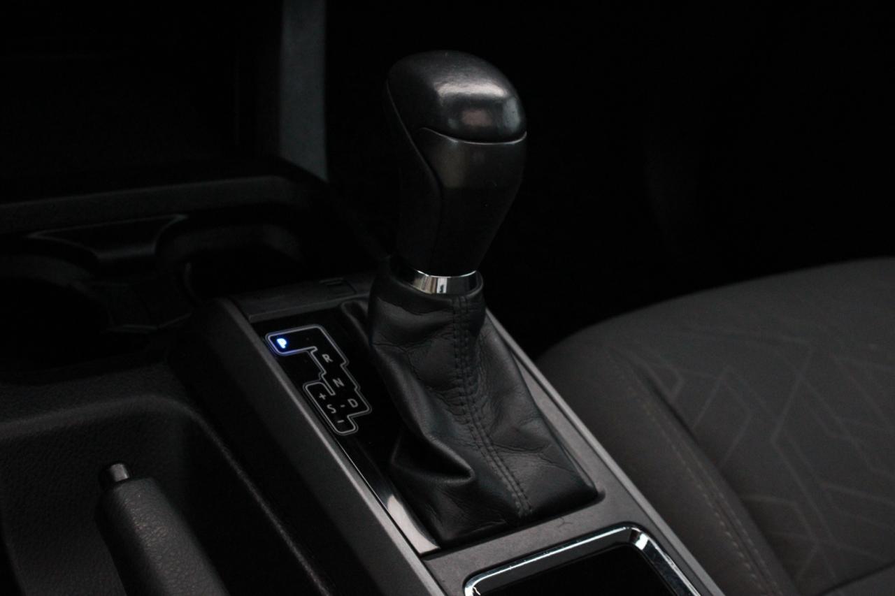 2017 Toyota Tacoma SR5 TRD Sport 4WD   No Accident   Certified   Sunr Photo