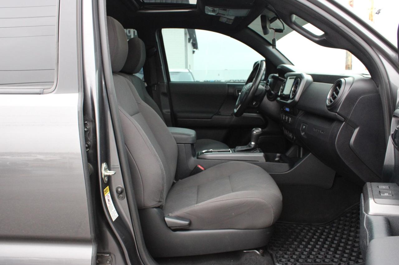 2017 Toyota Tacoma SR5 TRD Sport 4WD   No Accident   Certified   Sunr Photo