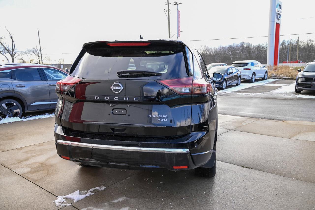 2025 Nissan Rogue Platinum/ Nissan Company Vehicle Photo