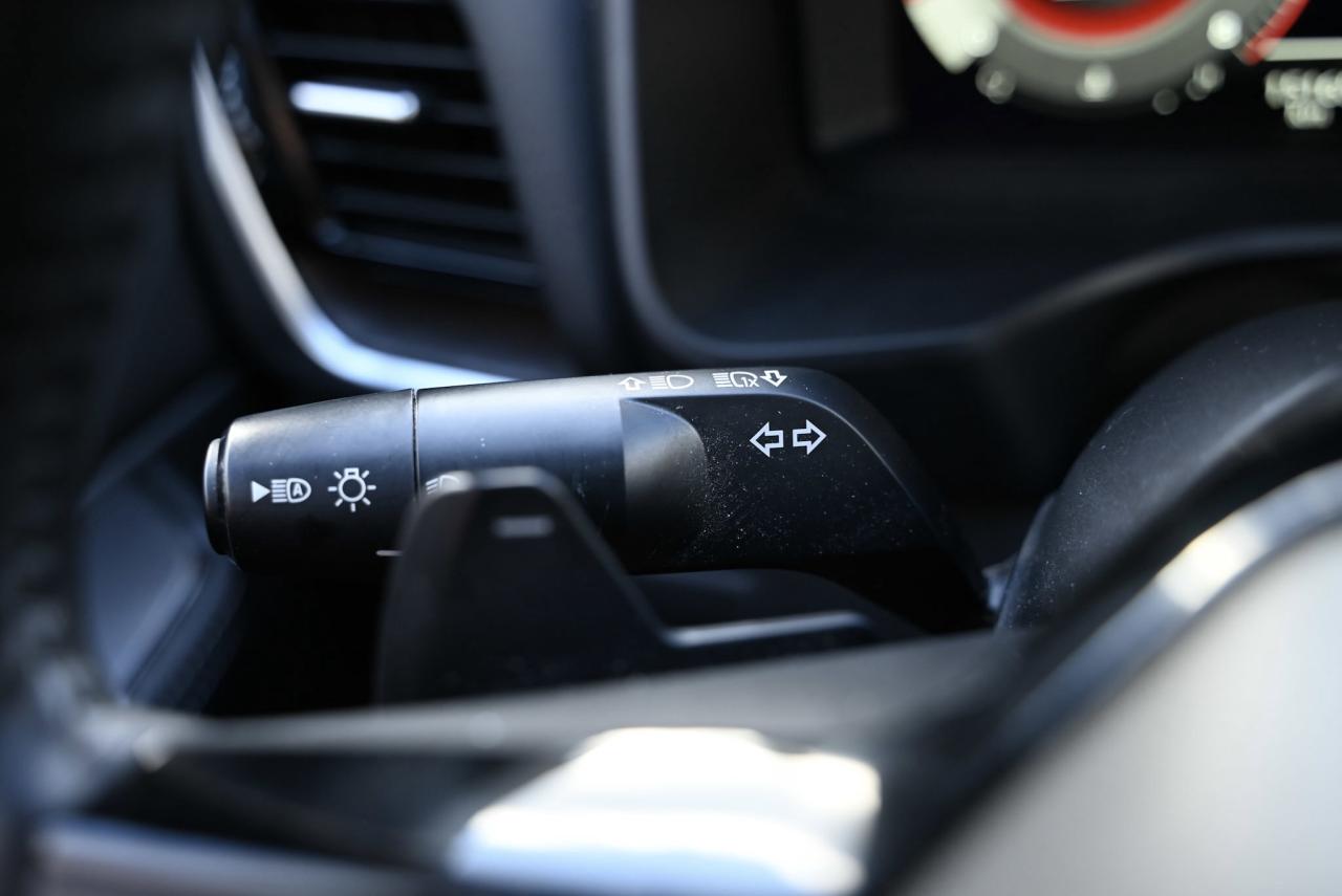 2025 Nissan Rogue Platinum/ Nissan Company Vehicle Photo