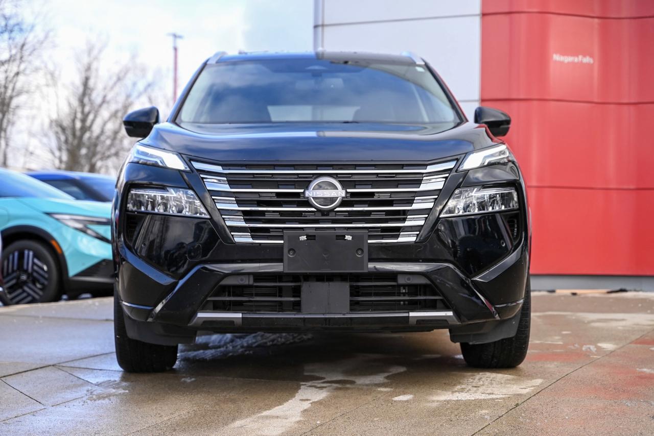 2025 Nissan Rogue Platinum/ Nissan Company Vehicle Photo