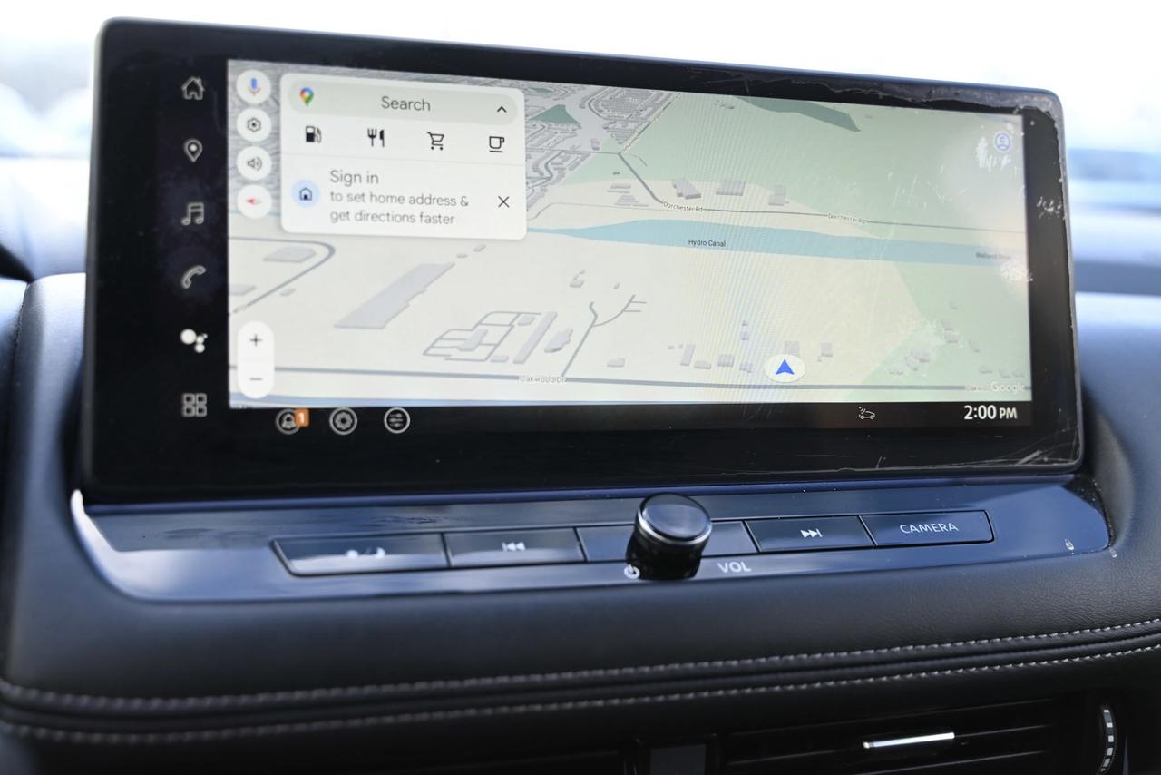 2025 Nissan Rogue Platinum/ Nissan Company Vehicle Photo