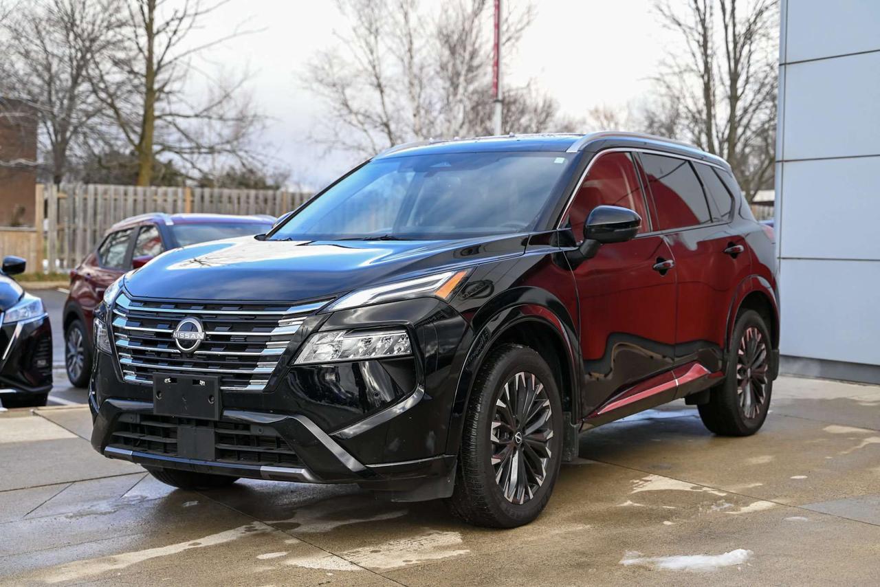 2025 Nissan Rogue Platinum/ Nissan Company Vehicle Photo