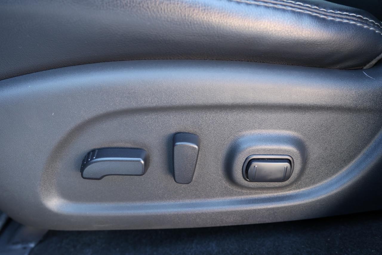 2017 Nissan Pathfinder SL-PREMIUM-4WD/7PASS/NAV/360 CAM/BLIS/LEATHER/SUNR Photo