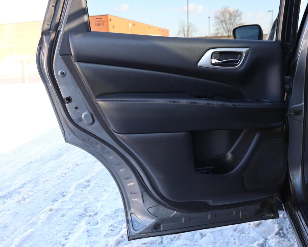 2017 Nissan Pathfinder SL-PREMIUM-4WD/7PASS/NAV/360 CAM/BLIS/LEATHER/SUNR Photo