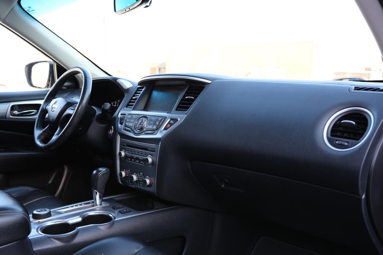 2017 Nissan Pathfinder SL-PREMIUM-4WD/7PASS/NAV/360 CAM/BLIS/LEATHER/SUNR Photo