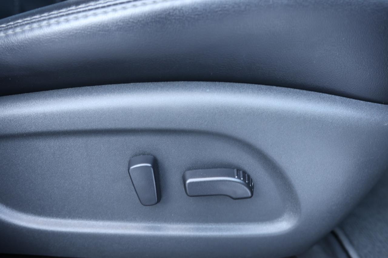 2017 Nissan Pathfinder SL-PREMIUM-4WD/7PASS/NAV/360 CAM/BLIS/LEATHER/SUNR Photo