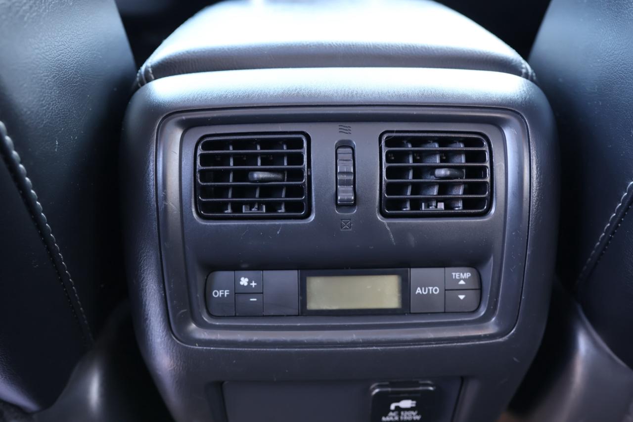 2017 Nissan Pathfinder SL-PREMIUM-4WD/7PASS/NAV/360 CAM/BLIS/LEATHER/SUNR Photo