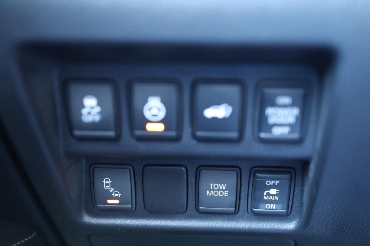 2017 Nissan Pathfinder SL-PREMIUM-4WD/7PASS/NAV/360 CAM/BLIS/LEATHER/SUNR Photo