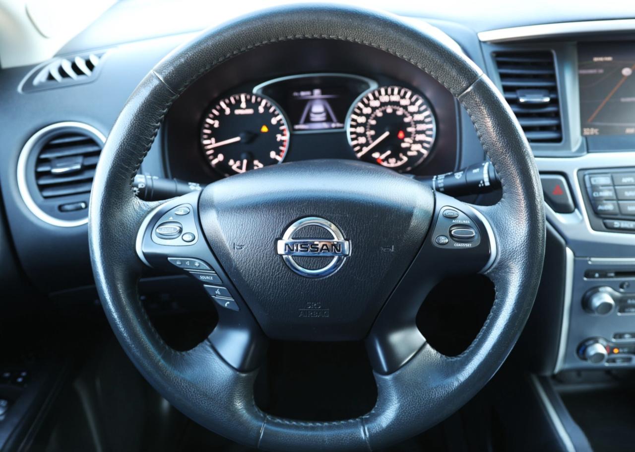 2017 Nissan Pathfinder SL-PREMIUM-4WD/7PASS/NAV/360 CAM/BLIS/LEATHER/SUNR Photo