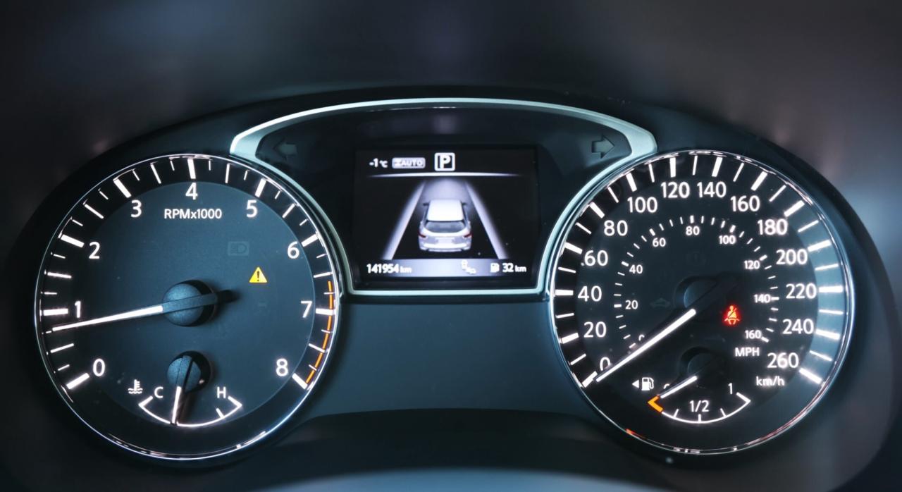 2017 Nissan Pathfinder SL-PREMIUM-4WD/7PASS/NAV/360 CAM/BLIS/LEATHER/SUNR Photo