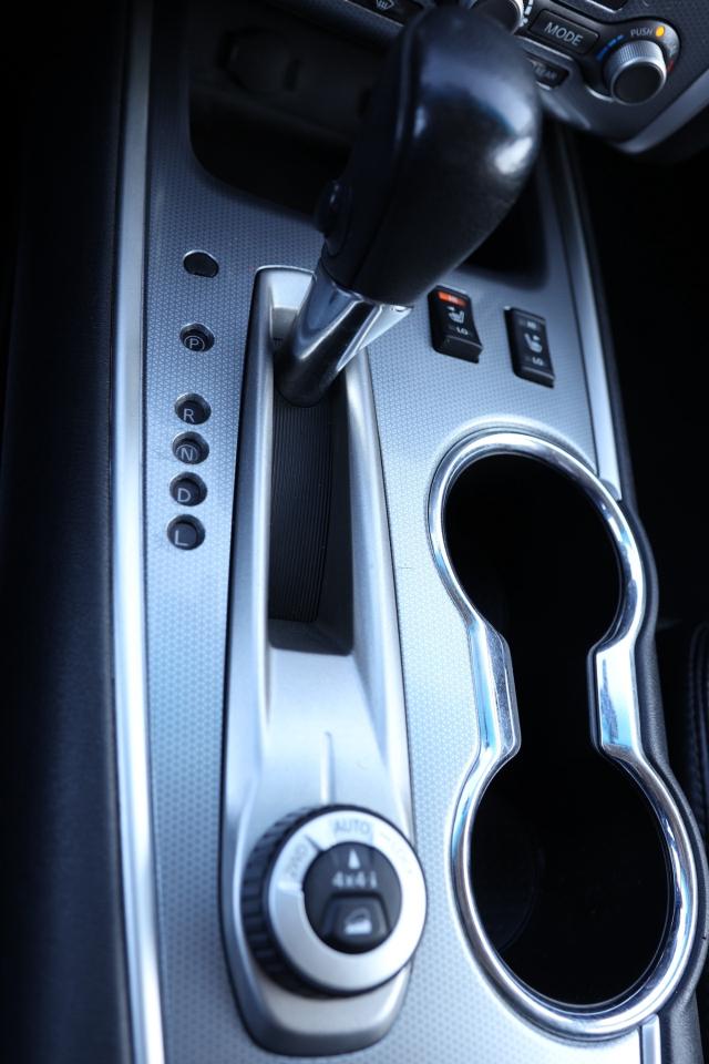 2017 Nissan Pathfinder SL-PREMIUM-4WD/7PASS/NAV/360 CAM/BLIS/LEATHER/SUNR Photo