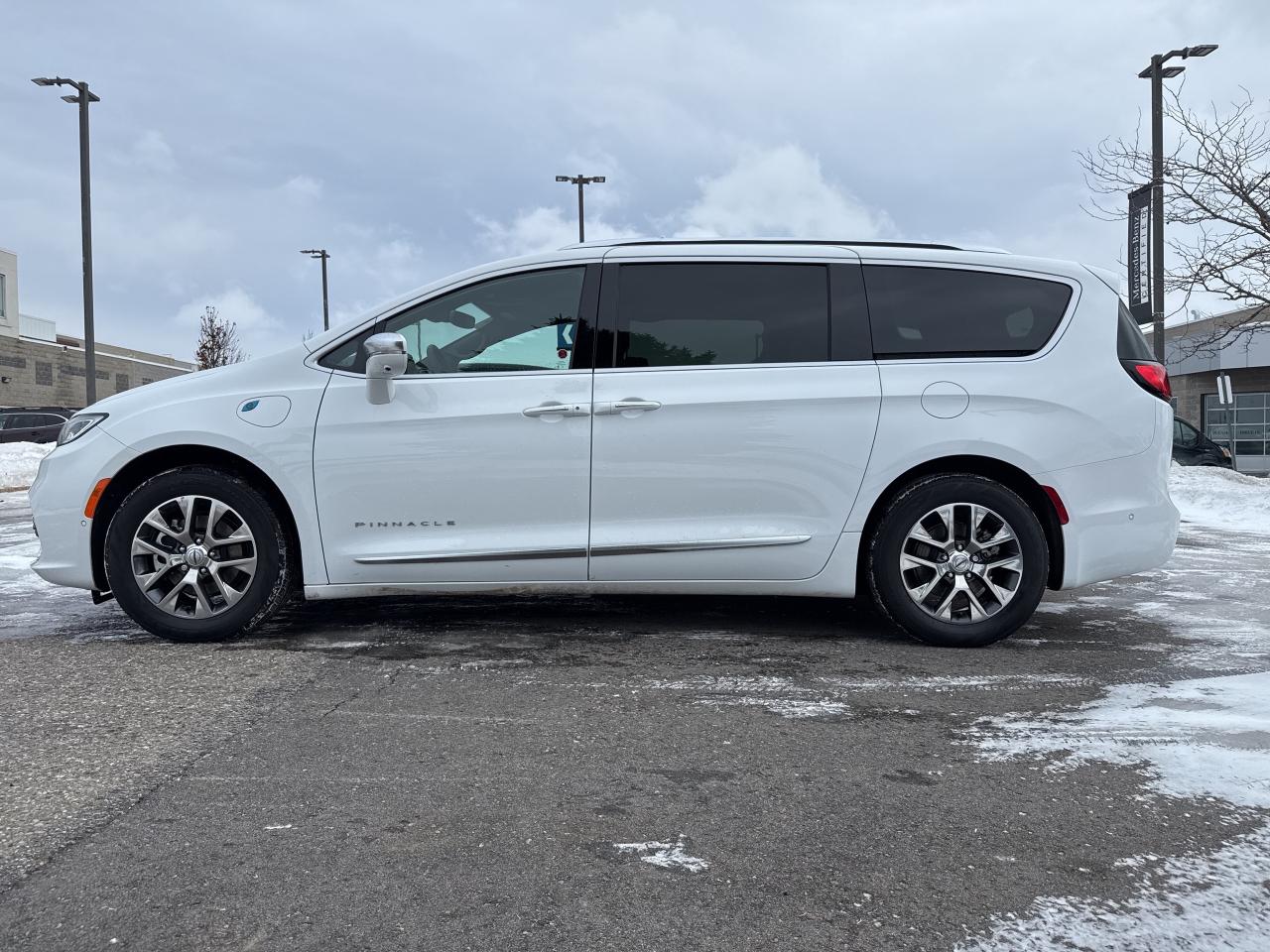2024 Chrysler Pacifica Hybrid Navi Pwr Sunroof B-Cam Rain Sensing Photo