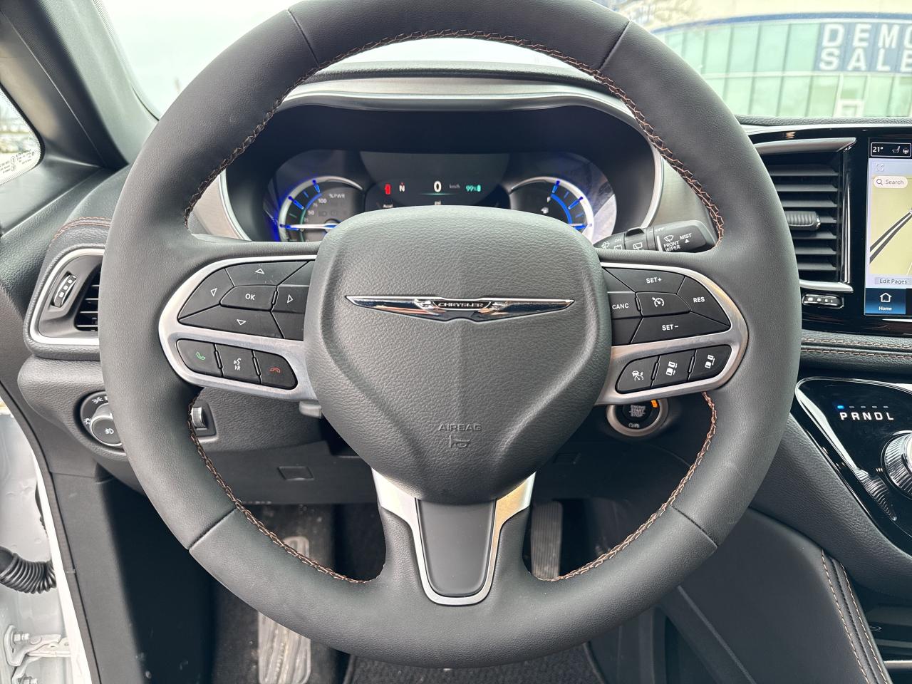 2024 Chrysler Pacifica Hybrid Navi Pwr Sunroof B-Cam Rain Sensing Photo