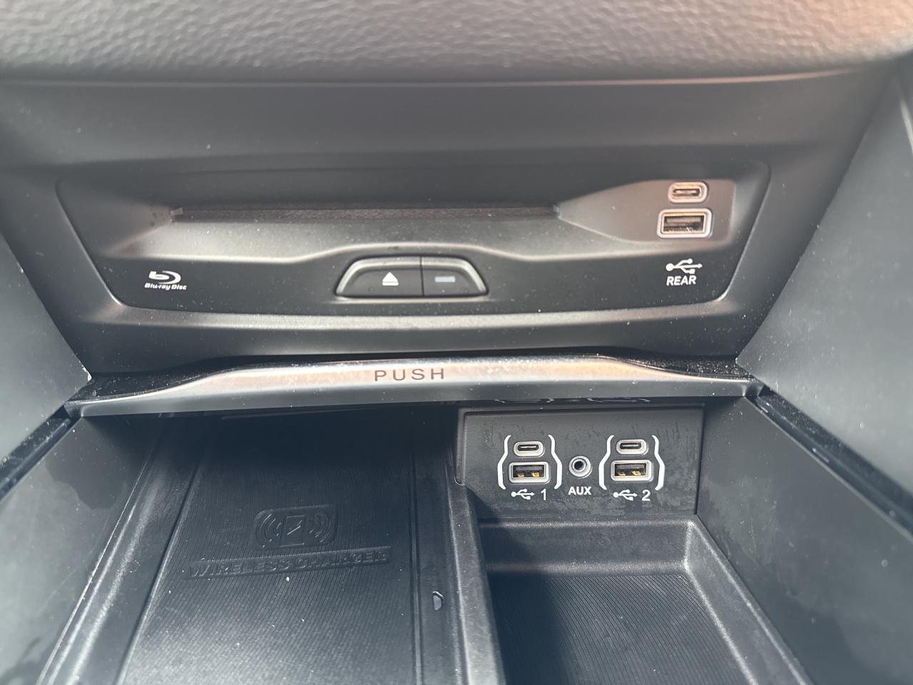 2024 Chrysler Pacifica Hybrid Navi Pwr Sunroof B-Cam Rain Sensing Photo