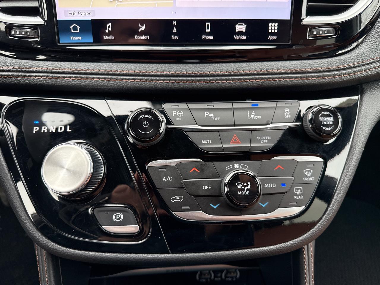 2024 Chrysler Pacifica Hybrid Navi Pwr Sunroof B-Cam Rain Sensing Photo